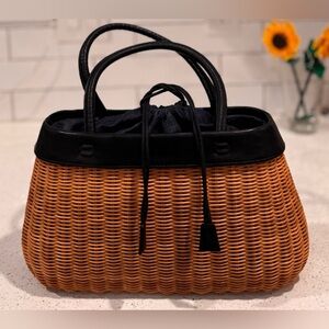 Vintage MAXX NEW YORK Wicker Purse
Black Leather Trim Handle